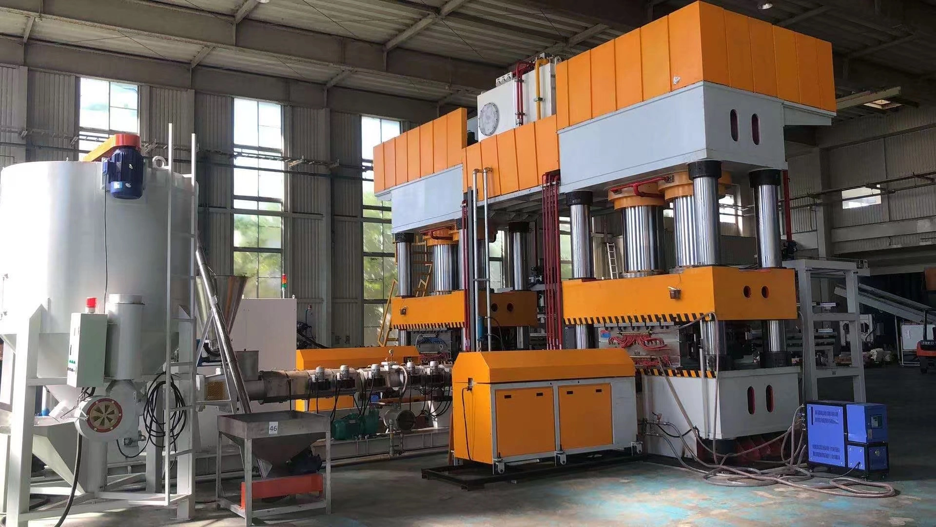 one stage double station extrusion pallet line